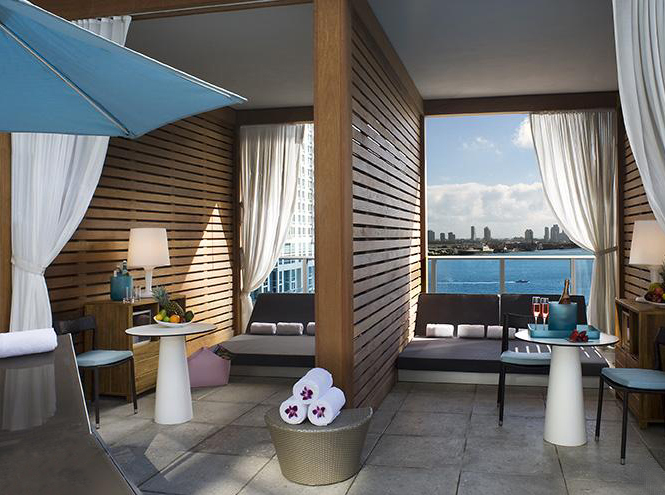 Ipe screen walls at pool deck cabanas